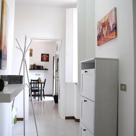 Bnbook Cascina Crennese شقة غالاّراتي
